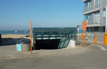 Garage For rent Sint-Idesbald