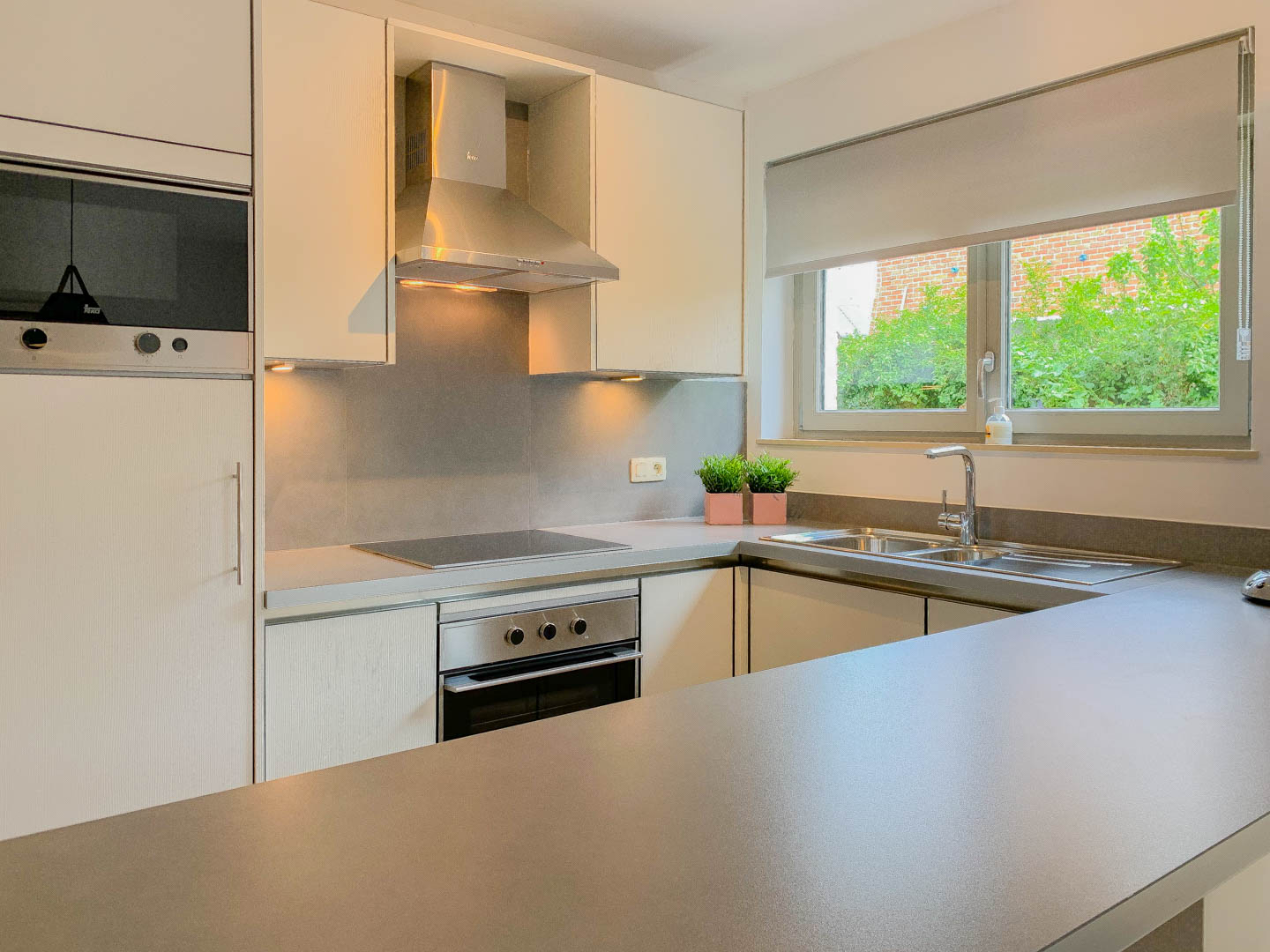 PRINS BOUDEWIJNLAAN 20